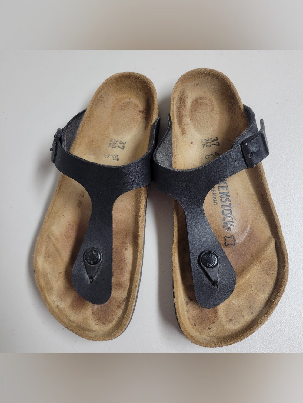Birkenstock Gizeh Black Thong Sandals Size 37-L6-M4.